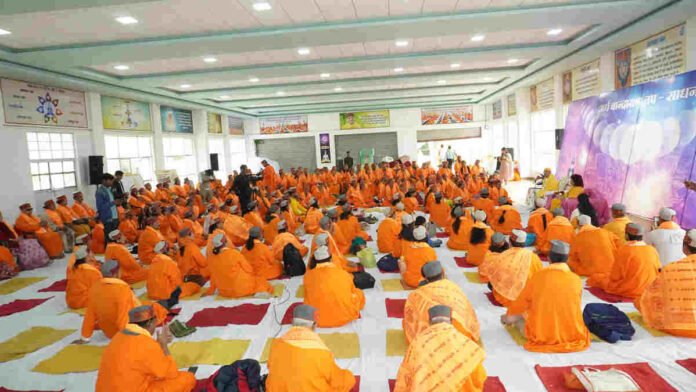 Dr. Archika Didi, 1-Minute Mental Peace, 21-Day Forgiveness Prayer, daily guided meditation, Instagram meditation sessions, combat digital addiction, mental wellness programs, Dr. Archika Foundation, MansikShakti, stress and anxiety relief, mindfulness on social media